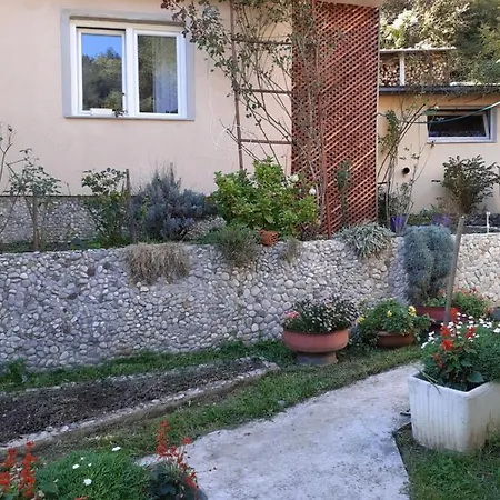 Apartment Stan Na Dan Luna